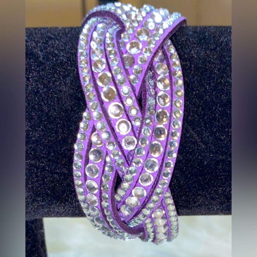 🔥🔥🔥 Gorgeous Purple Bedazzled SnapBack Bracelet!
